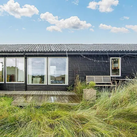 Secluded Dune Retreat-by Traum Ringkobing