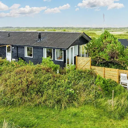 Secluded Dune Retreat-by Traum Holiday home *